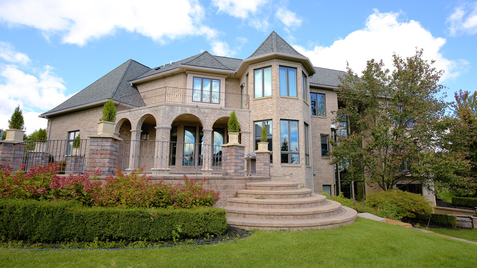 47645 Bellagio Dr., Northville, MI 48167